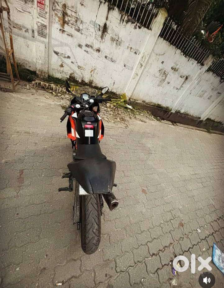 RC 390 BS4
