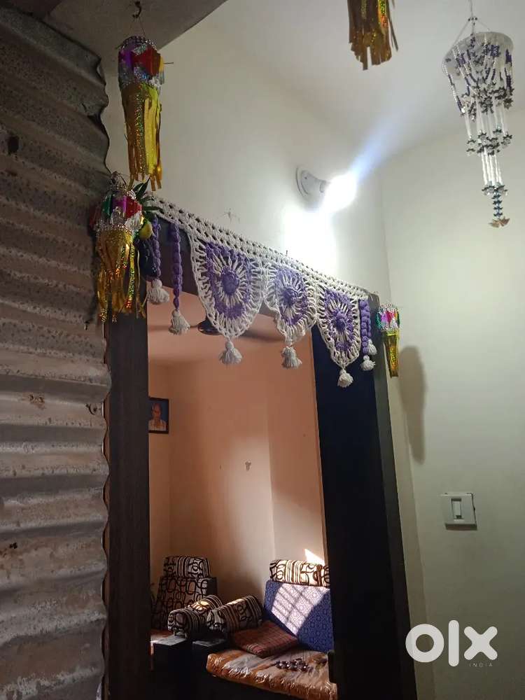 femlae roommates only 2 or 3