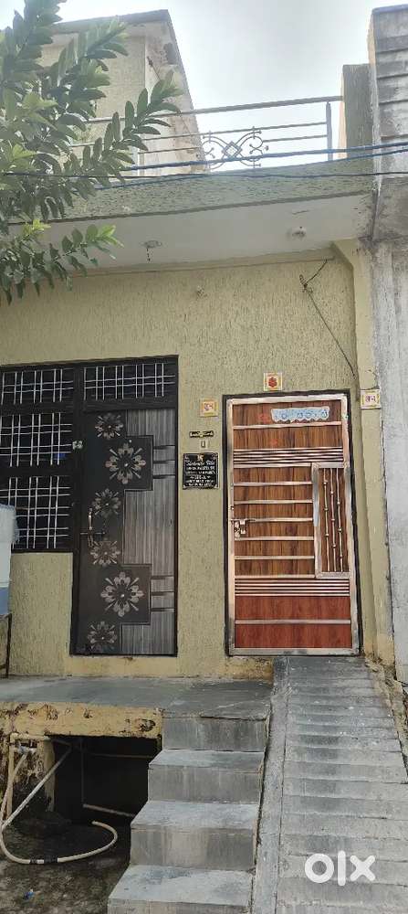 डीसीएम रोड के नजदीकी कॉलोनी में लोनेबल मकान