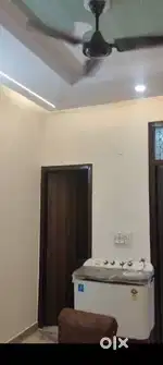 FOR sale 45-s.yard 2nd floor Hari nagar West Delhi