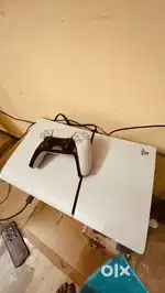 Ps5 digital within warranty few minths old