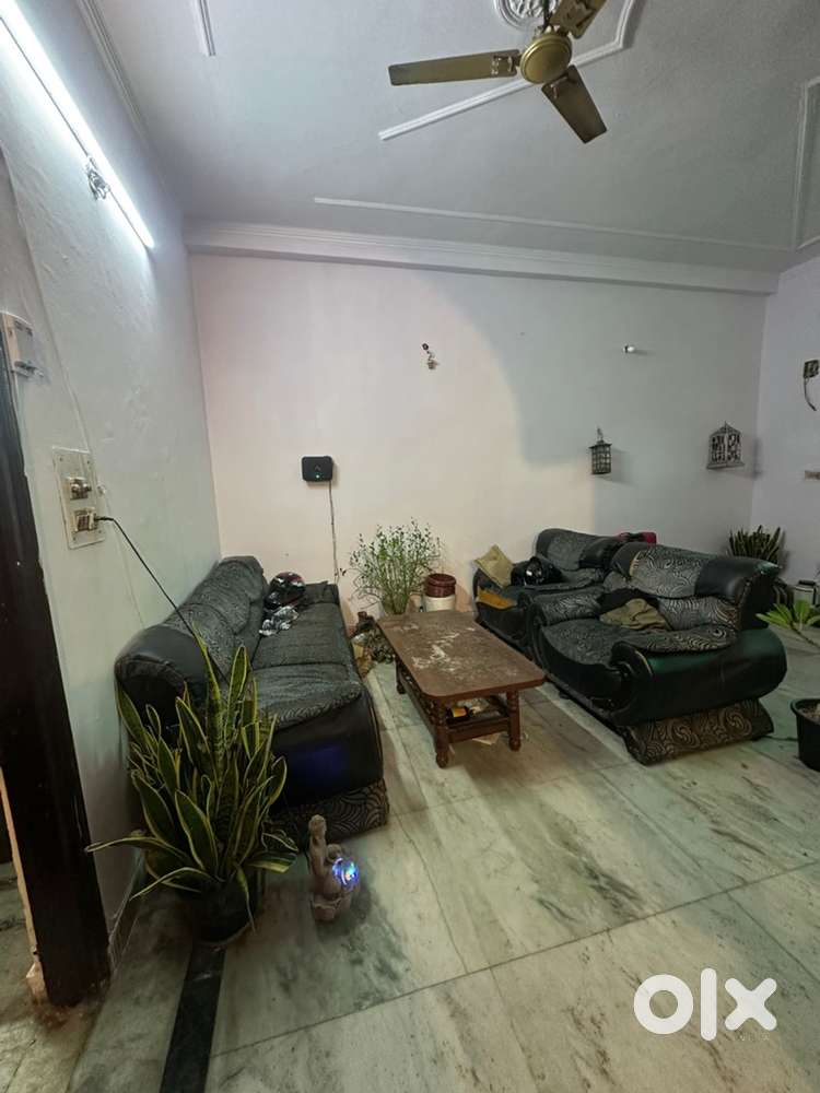 Ro , Sofa , camode