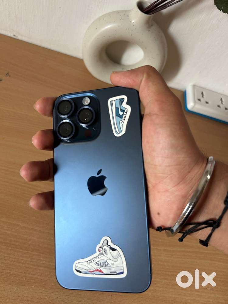 iPhone 15 Pro Max 256GB Blue Titanium + Bill & Box + OG Charger