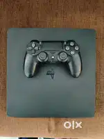 Ps4 slim 1TB Jet black | PlayStation 4