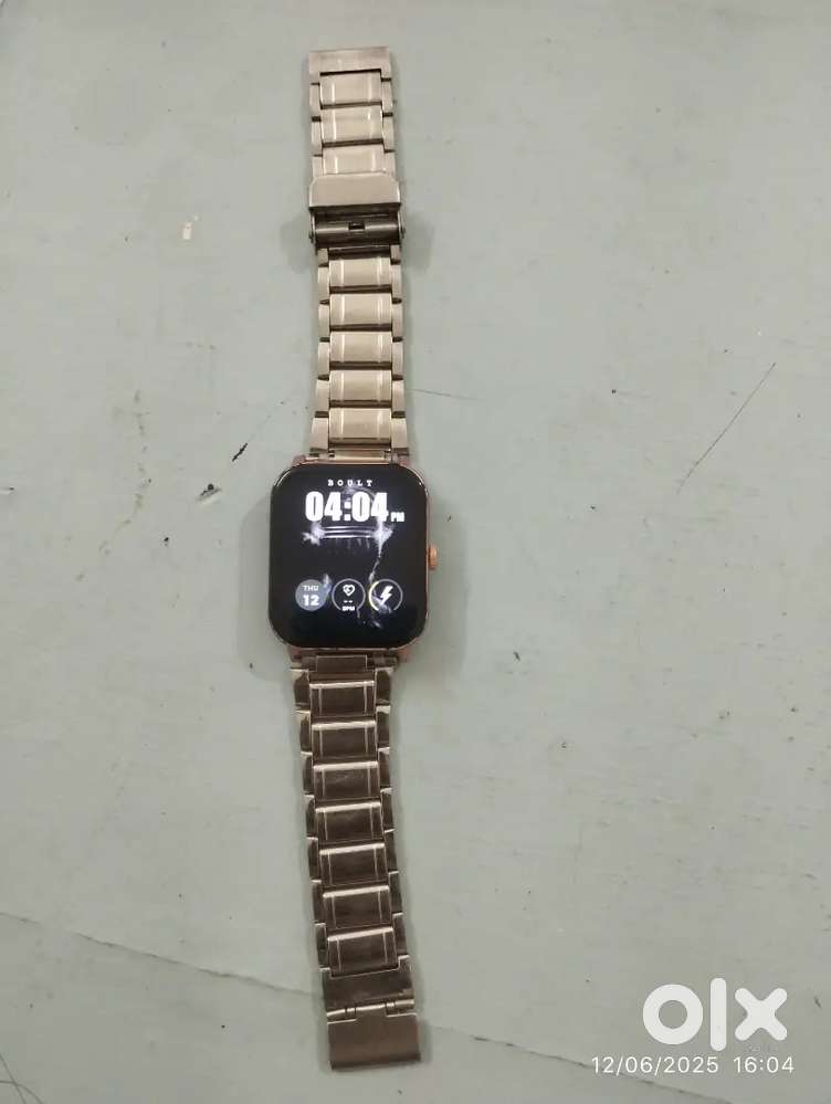 Boult drift plus smart watch