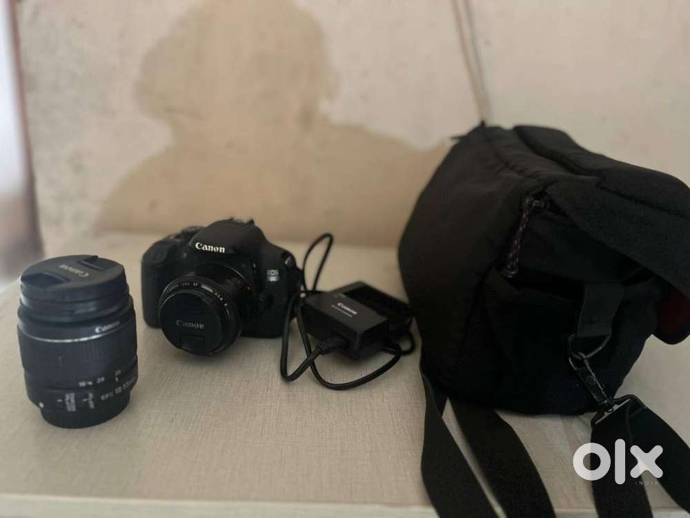 CANON 700D ,KIT LENS,50MM 1.8 ADDITIONAL LENS,BAG