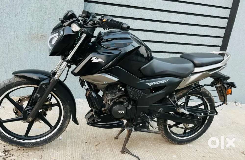 TVS RIDER BS6 
MODEL 2022
19000 KM RUNNING 
1ST OWNER 
GOOD CON