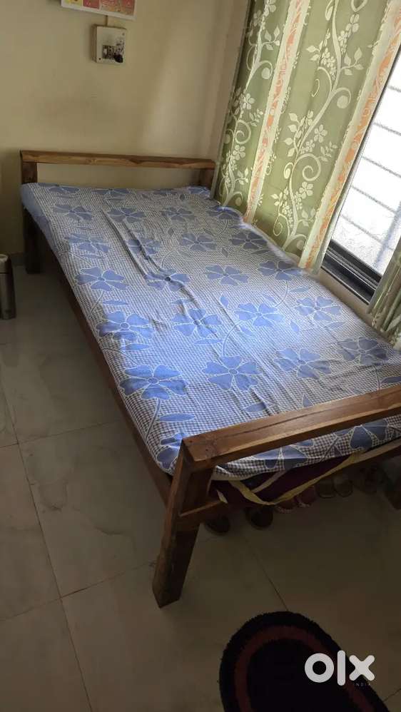 Saagwan Bed
