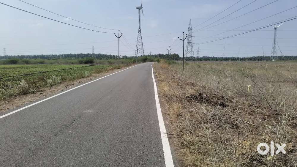 பல்லடம் -தாராபுரம் தேசிய நெடுஞ்சாலை அருகில்