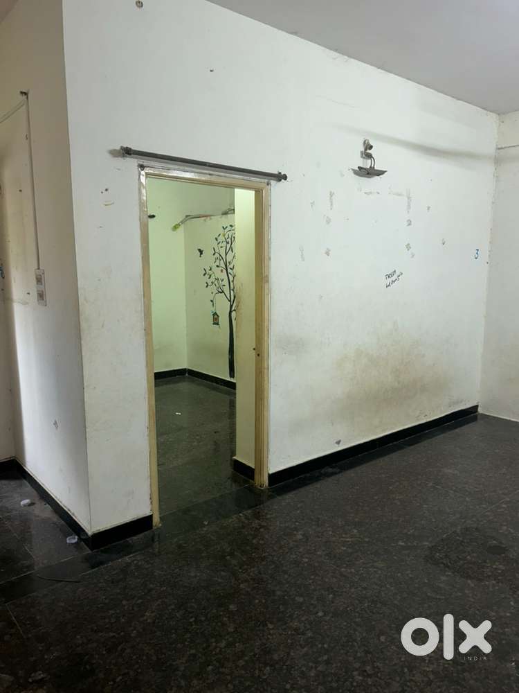 To-Let/1BHK/Begampet/Family or girls-3 only/ground/Ready