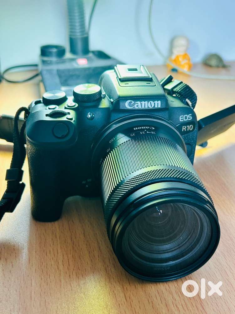Canon EOS R10