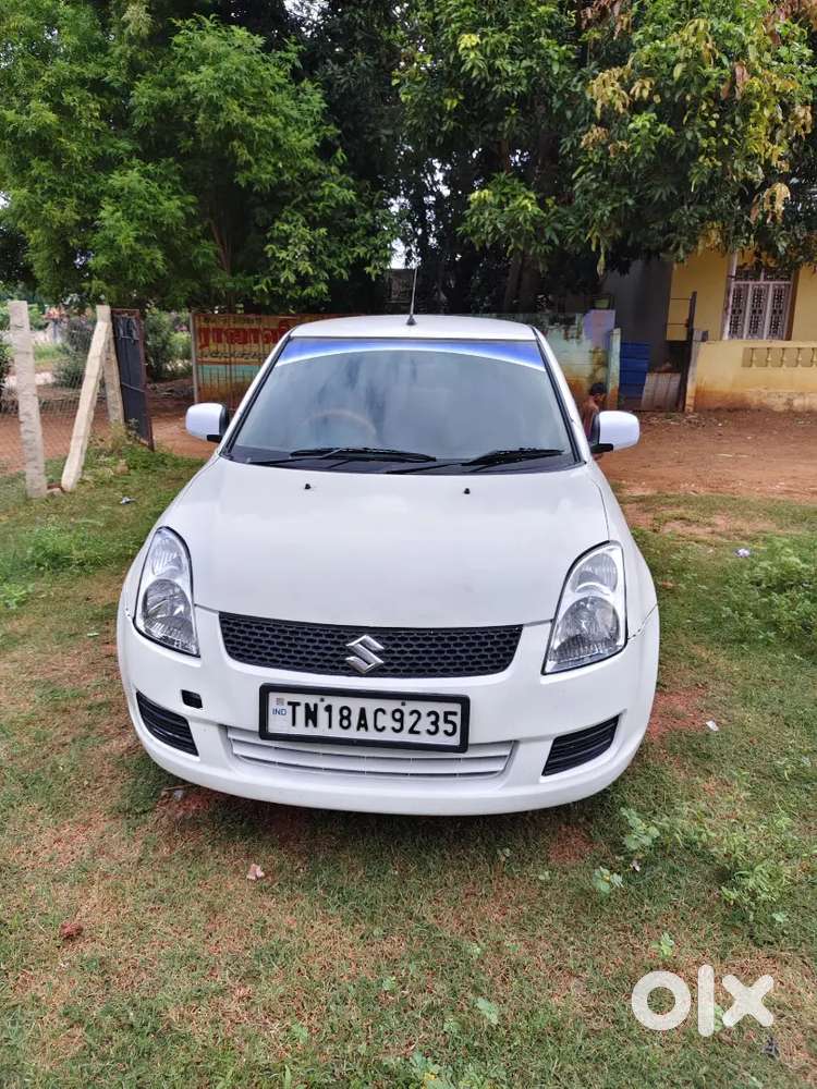 Maruti Suzuki Swift Dzire Tour 2015 Diesel Well Maintained