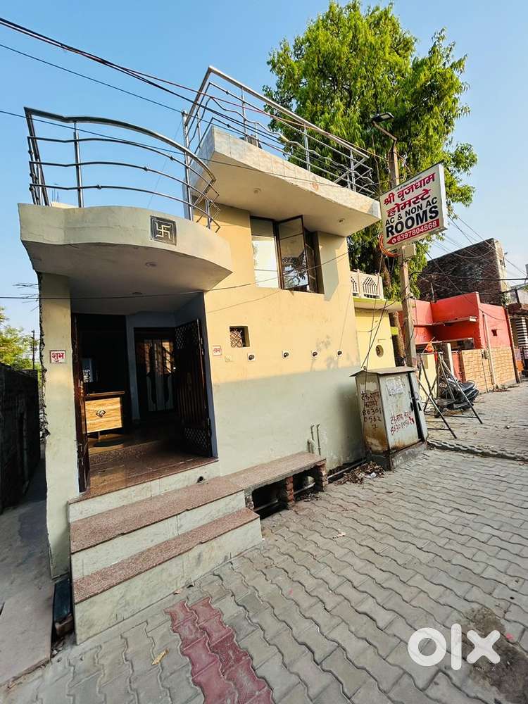 Homestay Near Mathura Junction 600m Dholi pyau  3 Room One large Hall