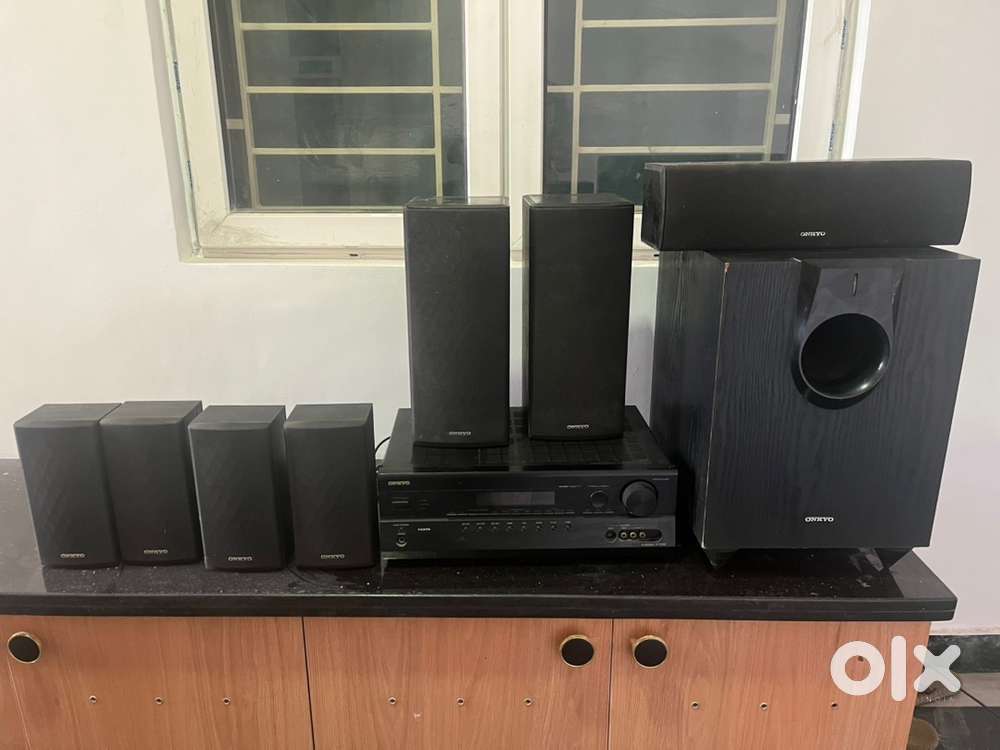 Onkyo Receiver and speaker 7 plus 1