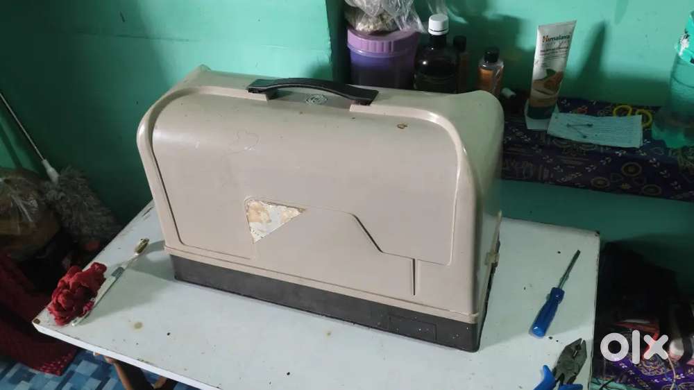 Milan Sewing Machine