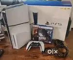 Sony PlayStation 5 Slim Disc Edition 1TB PS5 W Controller Last Of Us