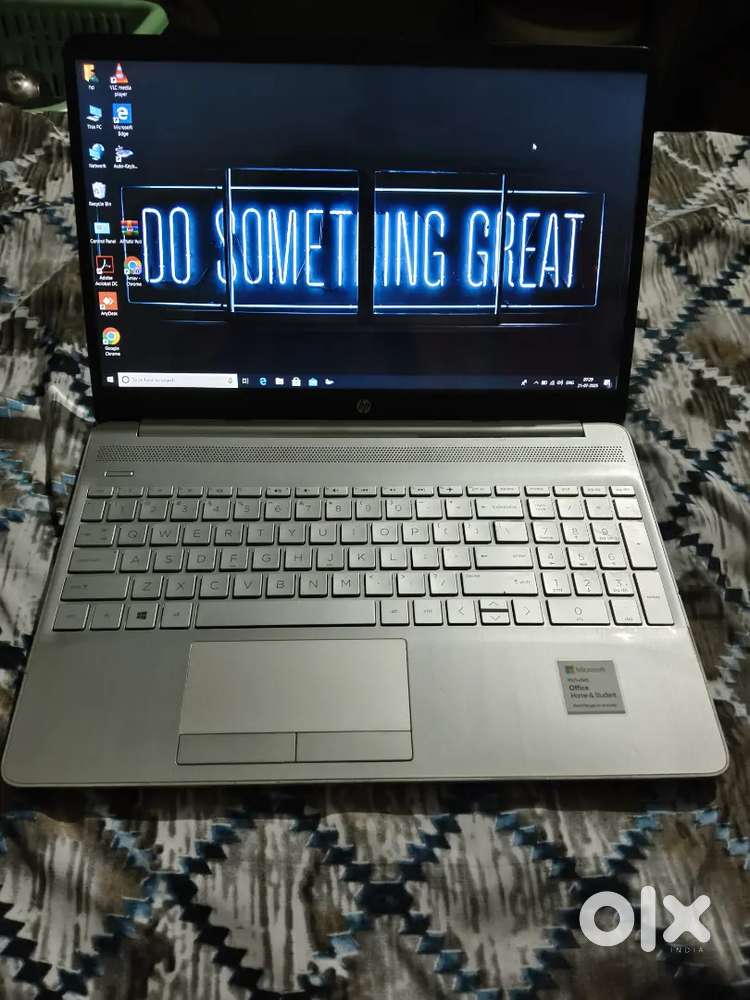 Hp laptop silver premium colour