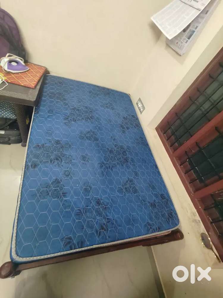 Less Used Bed for Sale 4 Inch