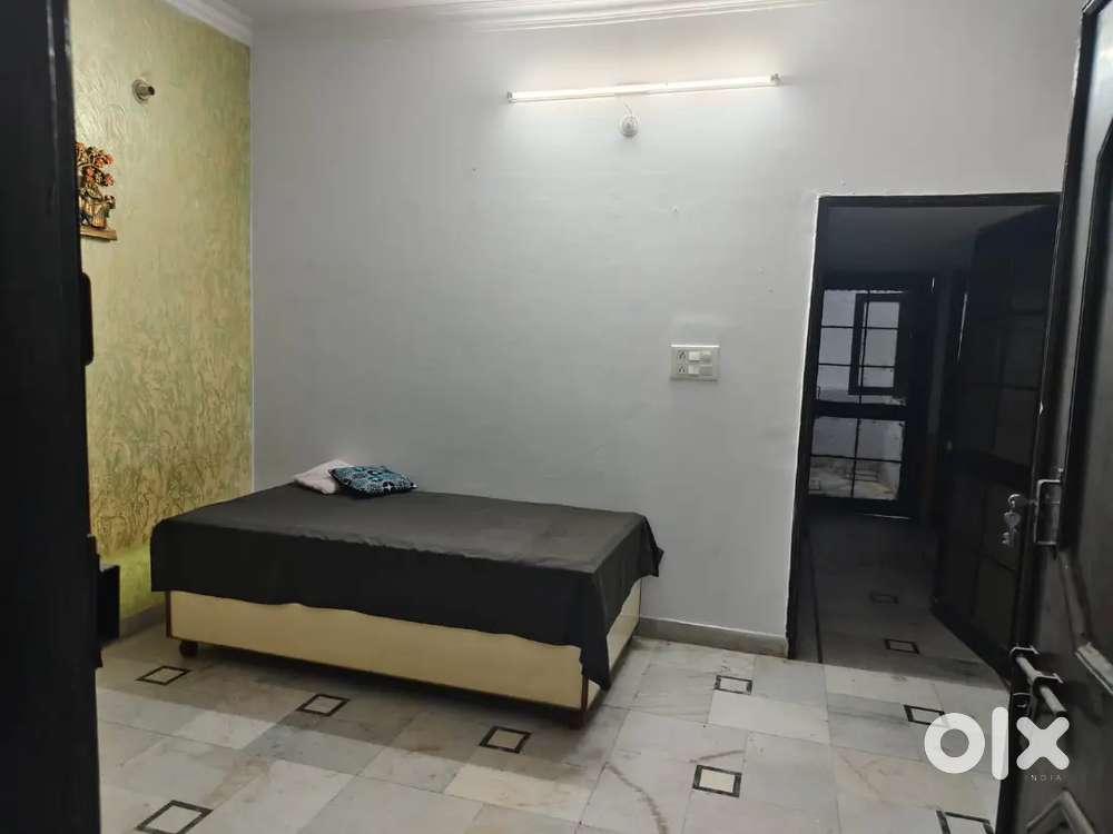 Zero Brokerage 3BHK Ground Floor in near Kargil Sikandra