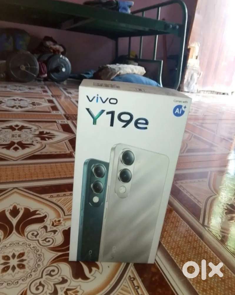 Vivo y19e available 4g mobile 4gb Ram and 64store