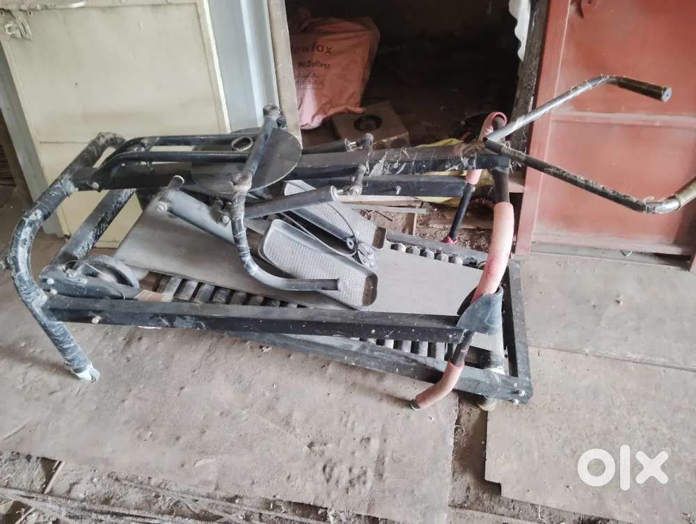 Gym running machine brand new condition