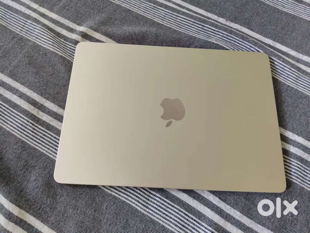 Brand new Macbook air M2
