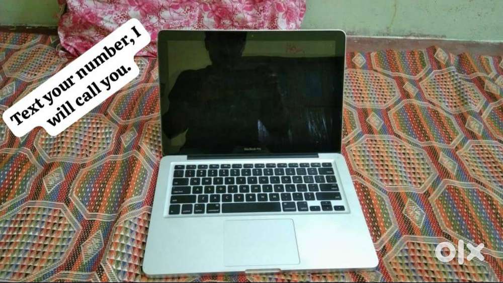 MacBook Pro (13-inch) Apple Laptop at very less price, Text ur number