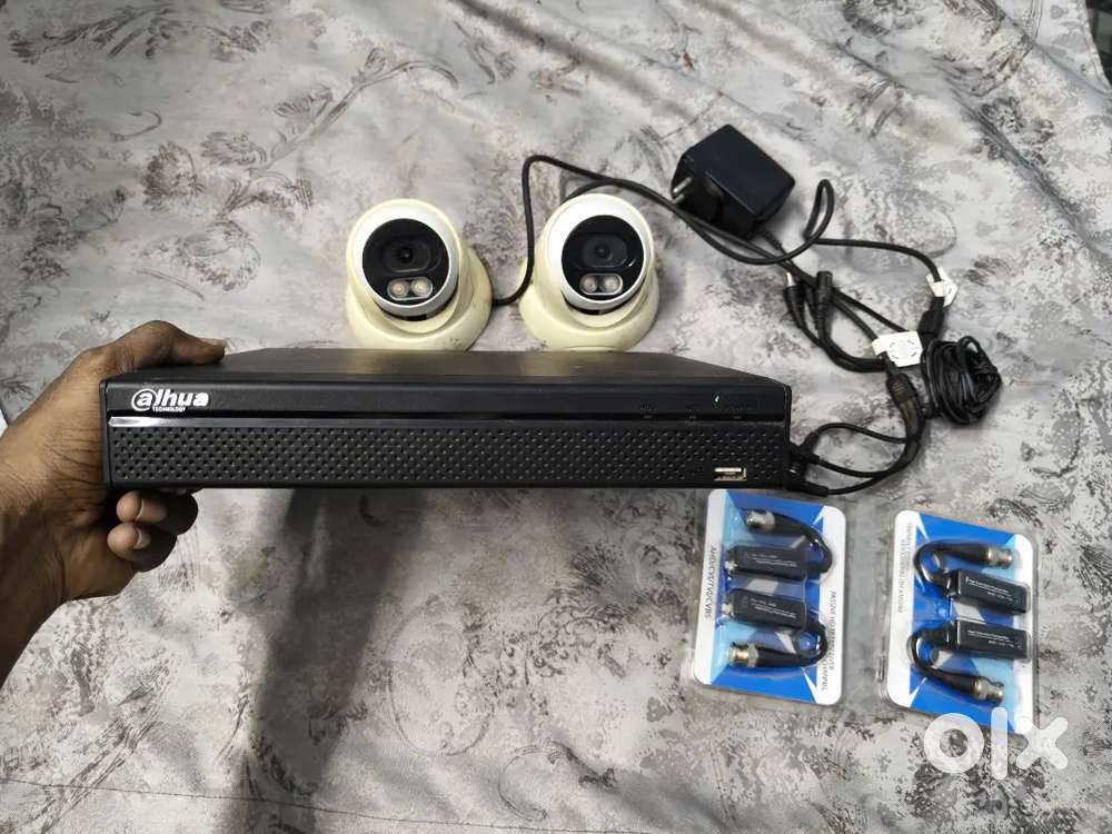 Dahua 2MP 8CH CCTV DVR with 500GB & 2 Cameras