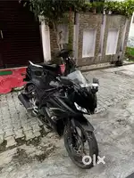 Yamaha R15 version 3