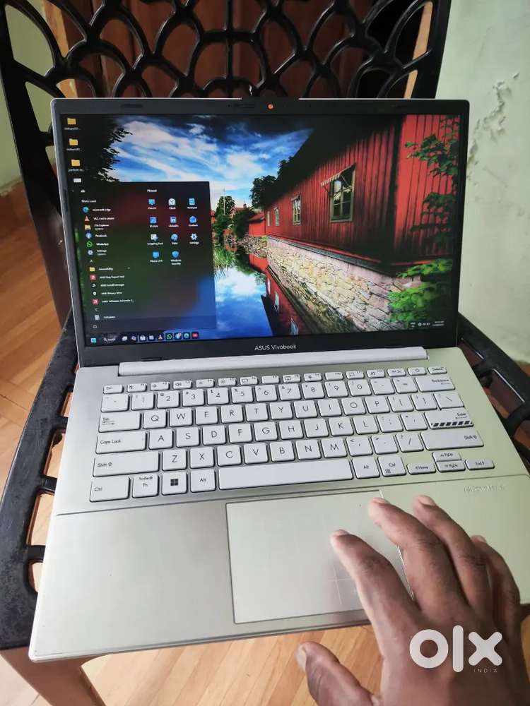 Asus Vivobook go 14