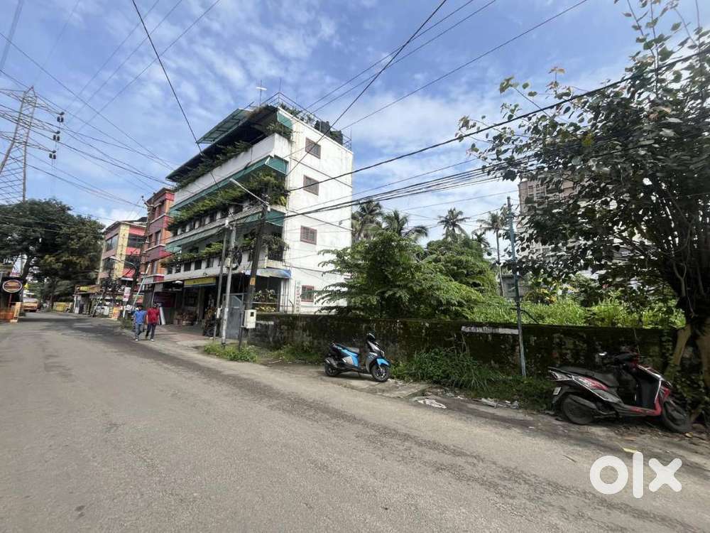 COMMERCIAL LAND FOR SALE PANAMPILLY NAGAR