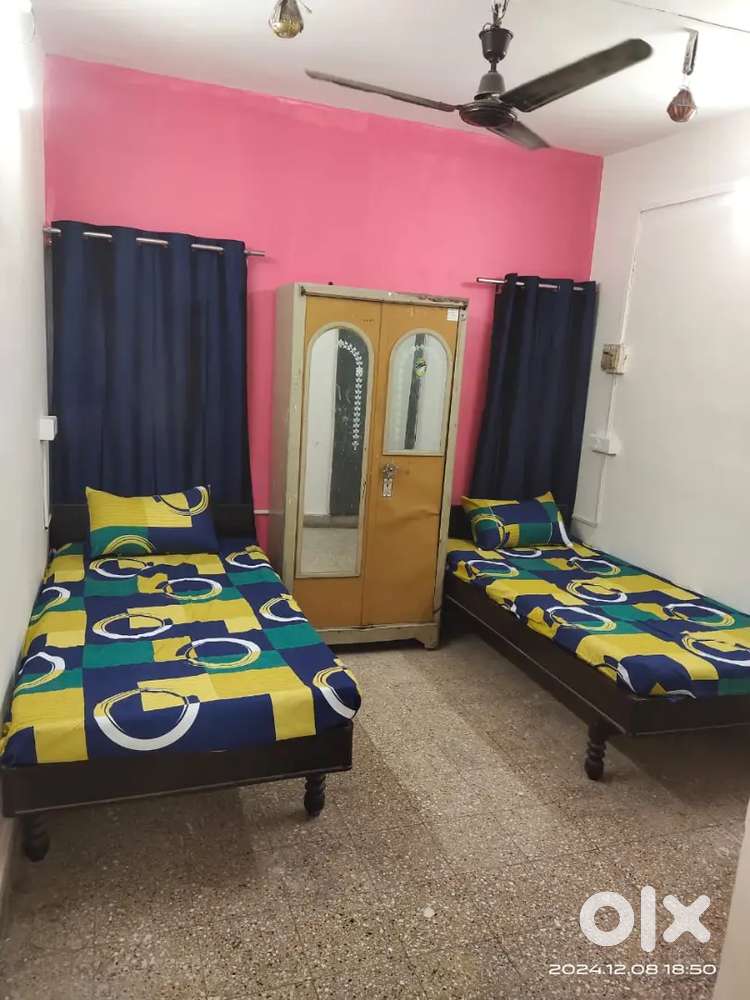 Vadodara me full Furnished and safe pg available for boy's and girls