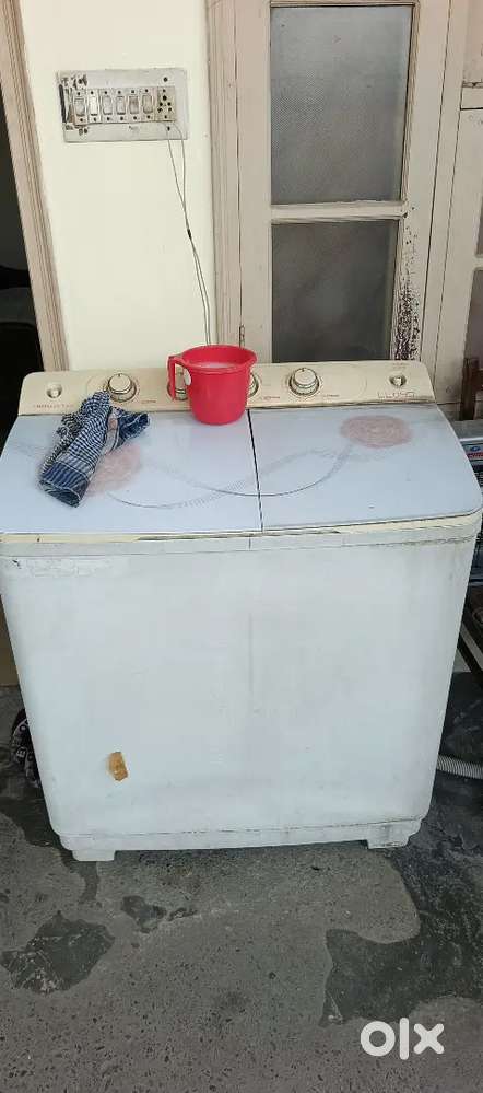 Good conditions washing machine