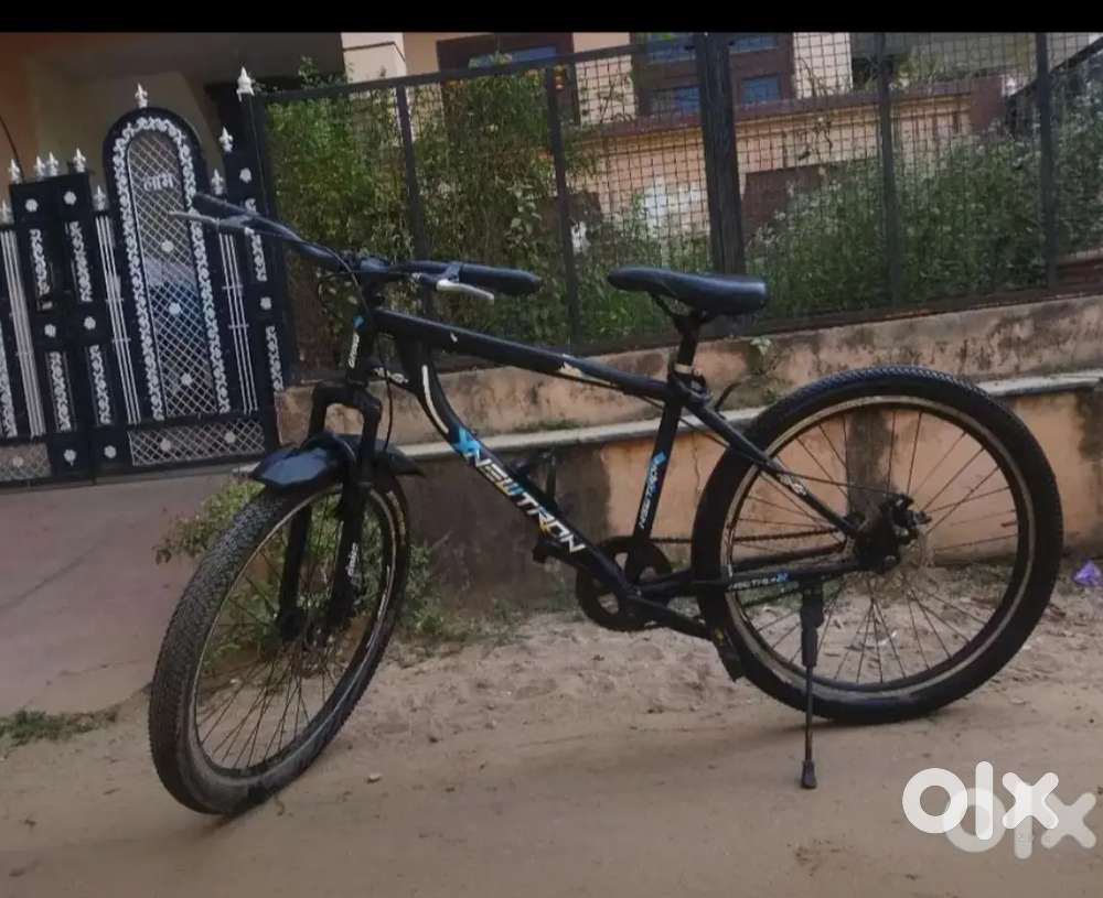 SELLING it is because bought a new bike