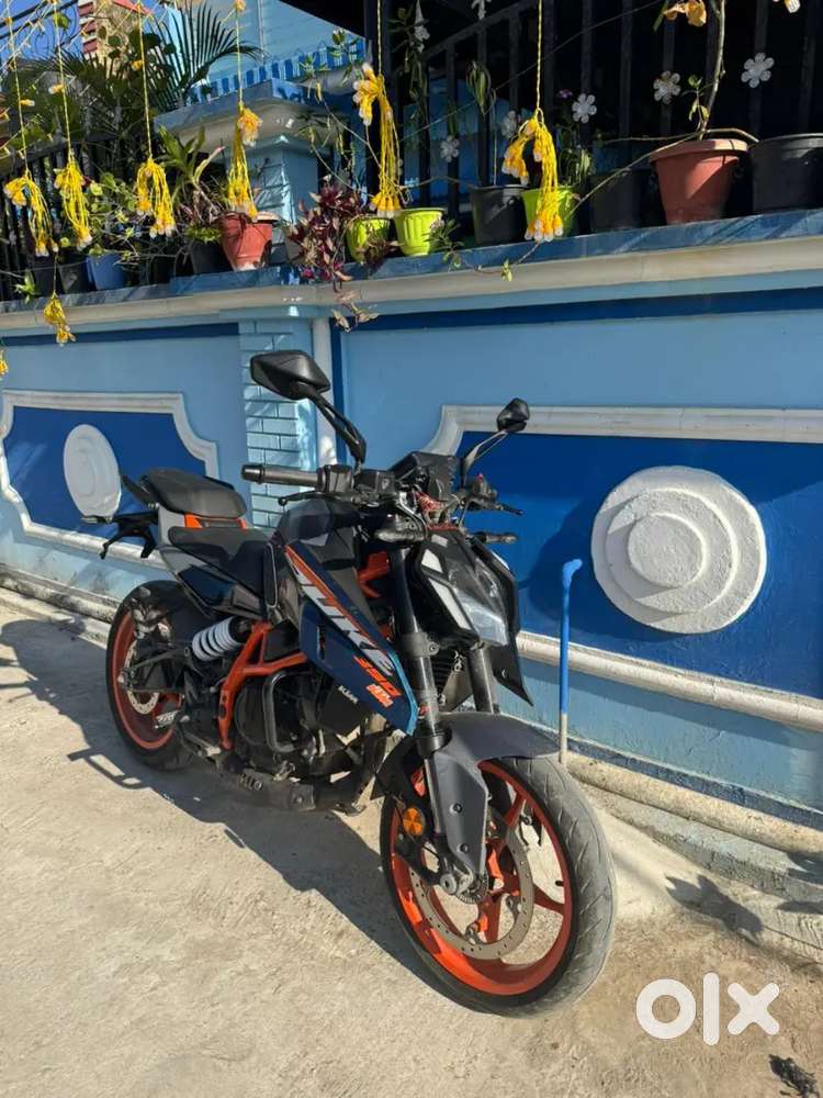 KTM Duke 390 Gen 3 in good condition