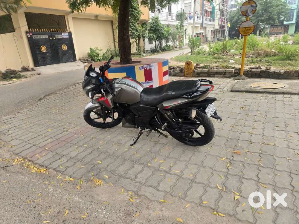 अपाचे मात्र 49000 में 2016 मॉडल वेल कंडीशन के साथ।