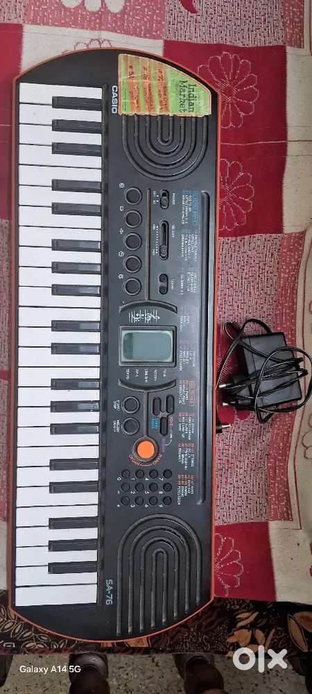 Casio SA 76 piano keyboard