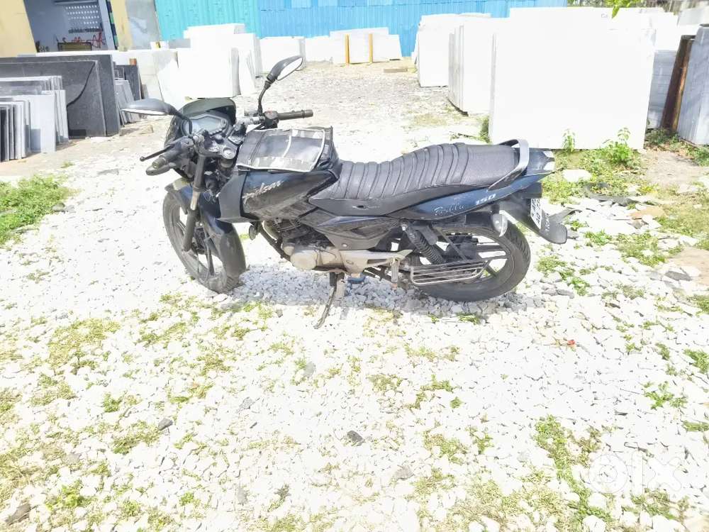 Pulsar 150
