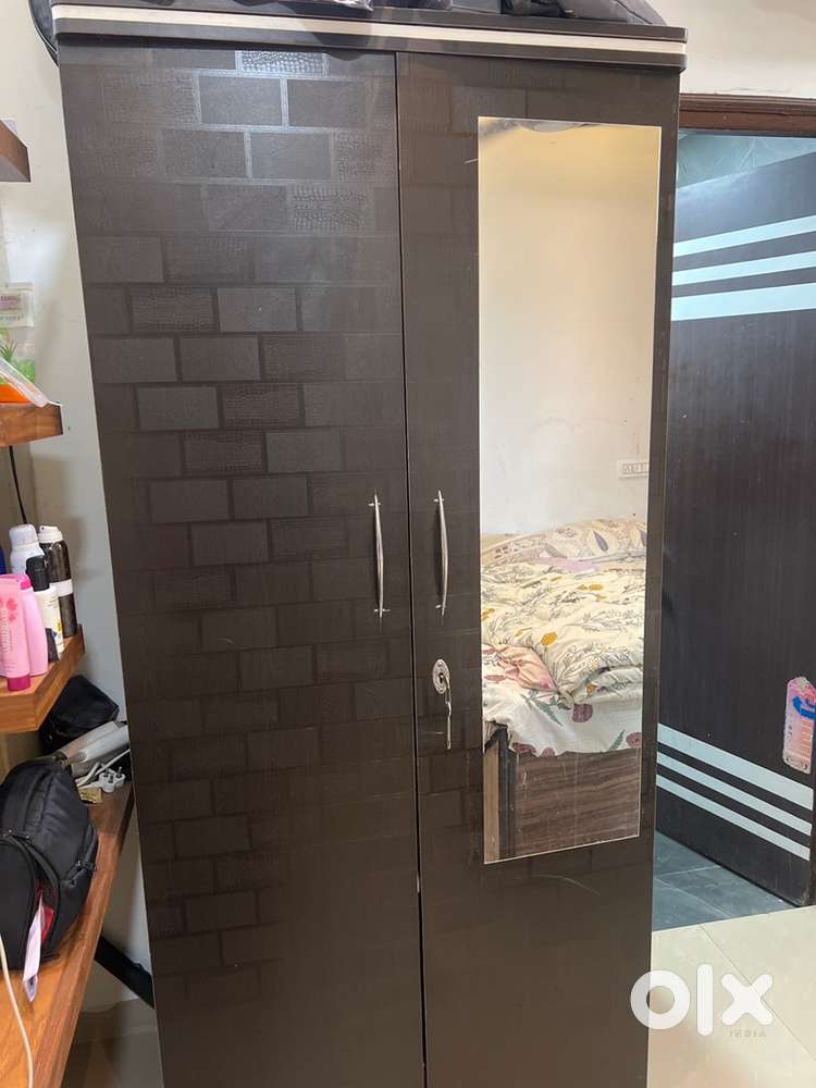 Two door wardrobe with 2 drawers and 1 locker