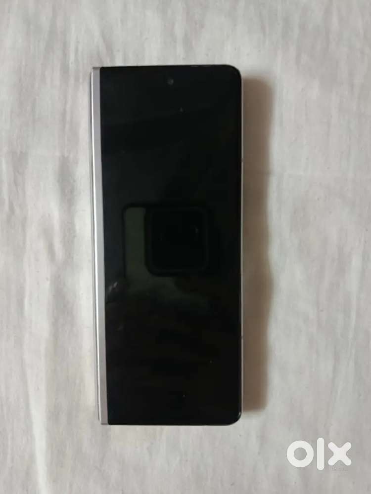 Samsung galaxy z fold 3