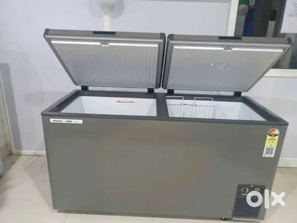 Voltas Deep fridge