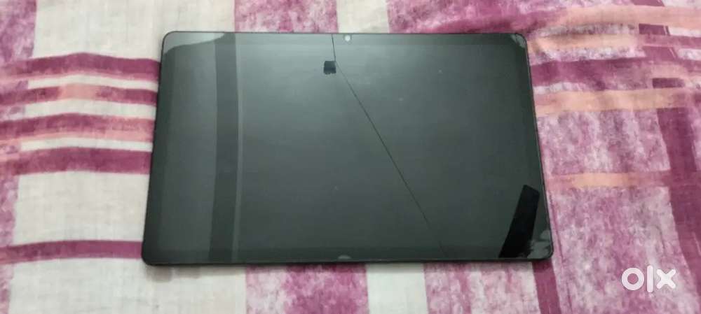 Realme 4G Calling Tab,  4GB Ram, 64GB storage with 4Dolby speaker