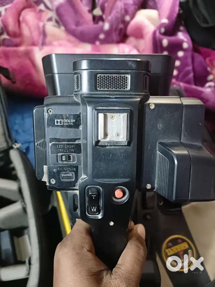 Panasonic pv100 video camera