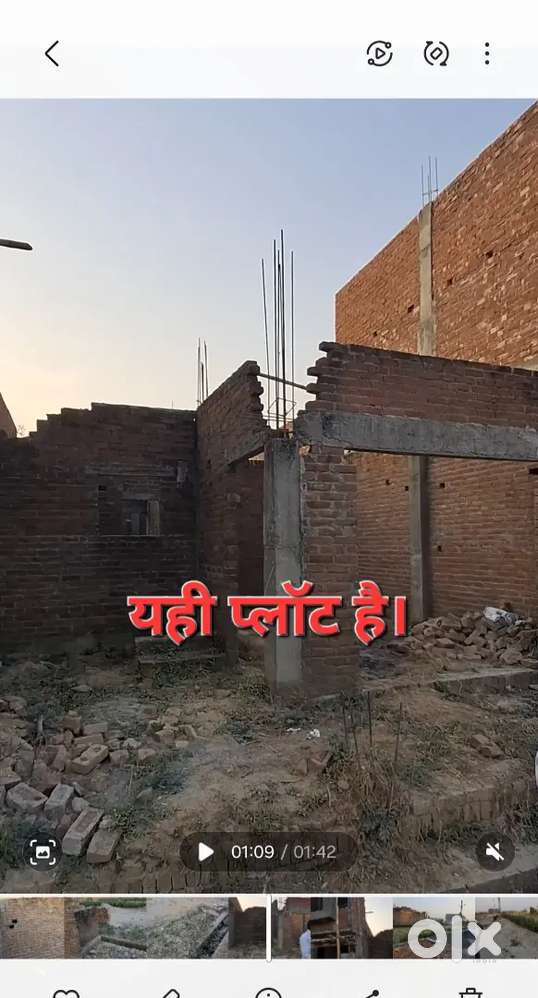 Iskan temple के पीछे BDA APPROVED गेटेड कॉलोनी में पार्क फेसिंग है।