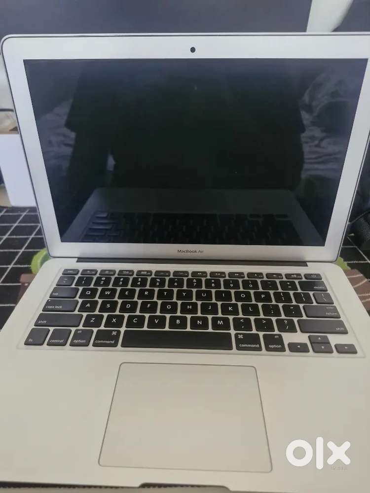 MacBook Air (13-inch, 2017) – Excellent Condition