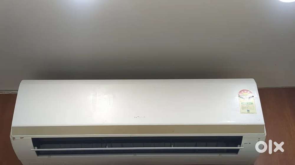 Hitachi ac