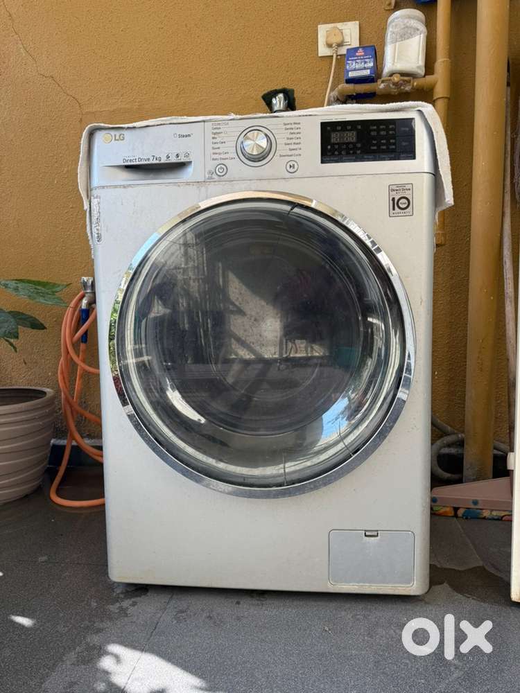 LG front load fully automatic Washing machine