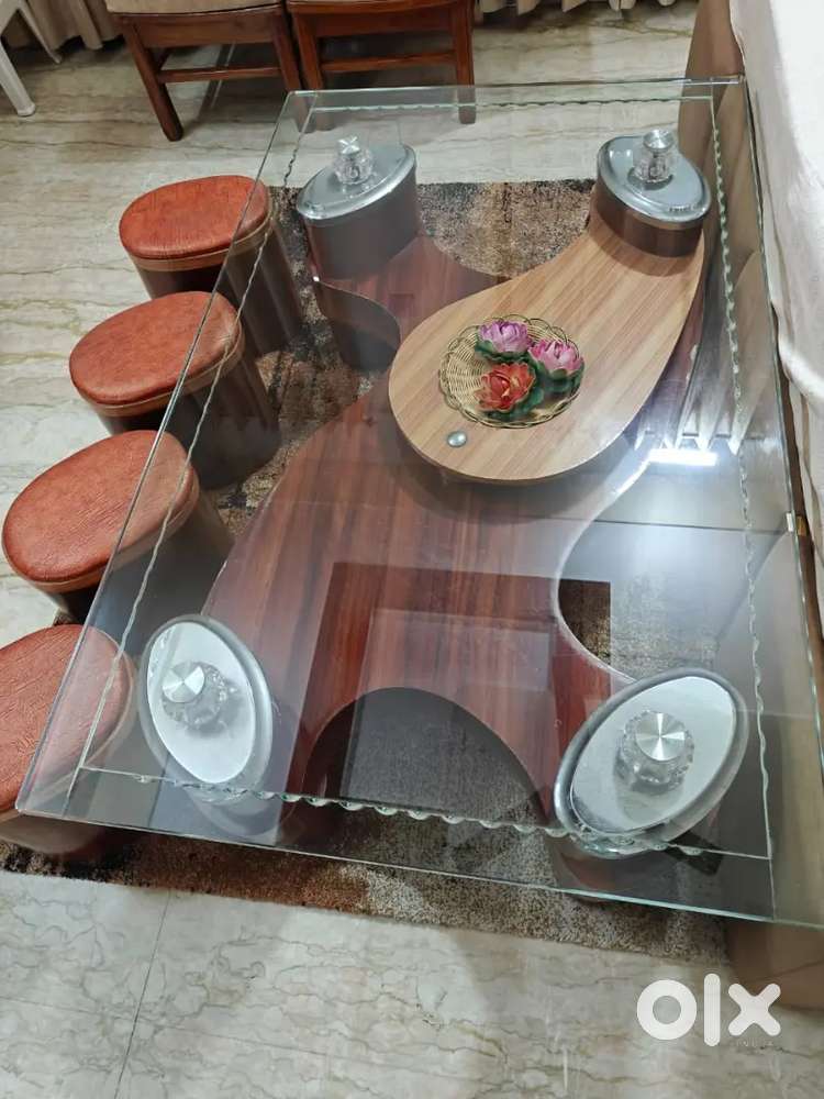 Stylish Glass Center Table with 4 Cushioned Stools – Just ₹13,499!