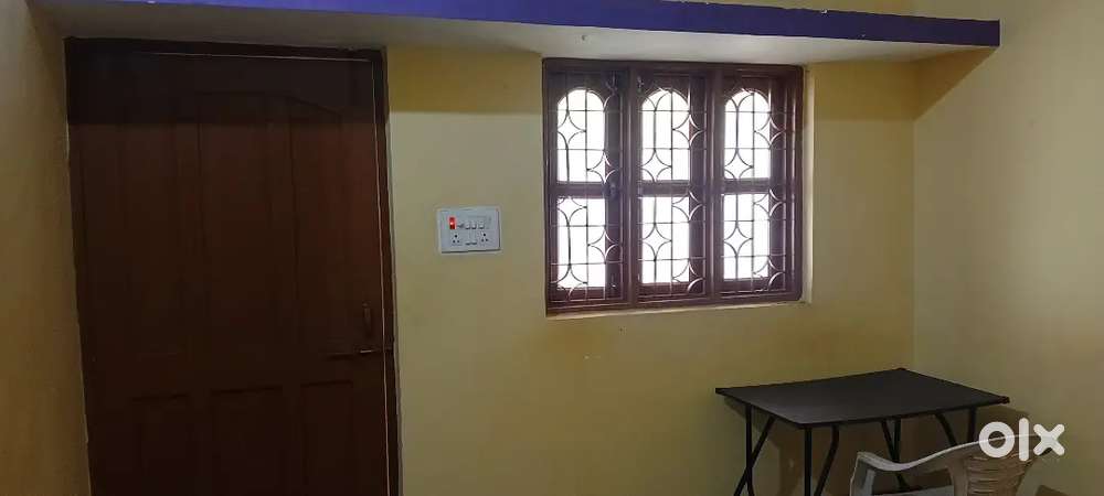 1BHK,2BHK INDEPENDENT FLAT AVAILABLE FOR RENT ONLY FOR BECHLORS