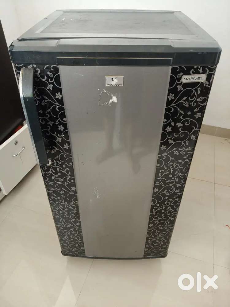 Fridge, Sandwich Griller, Ice cream machine